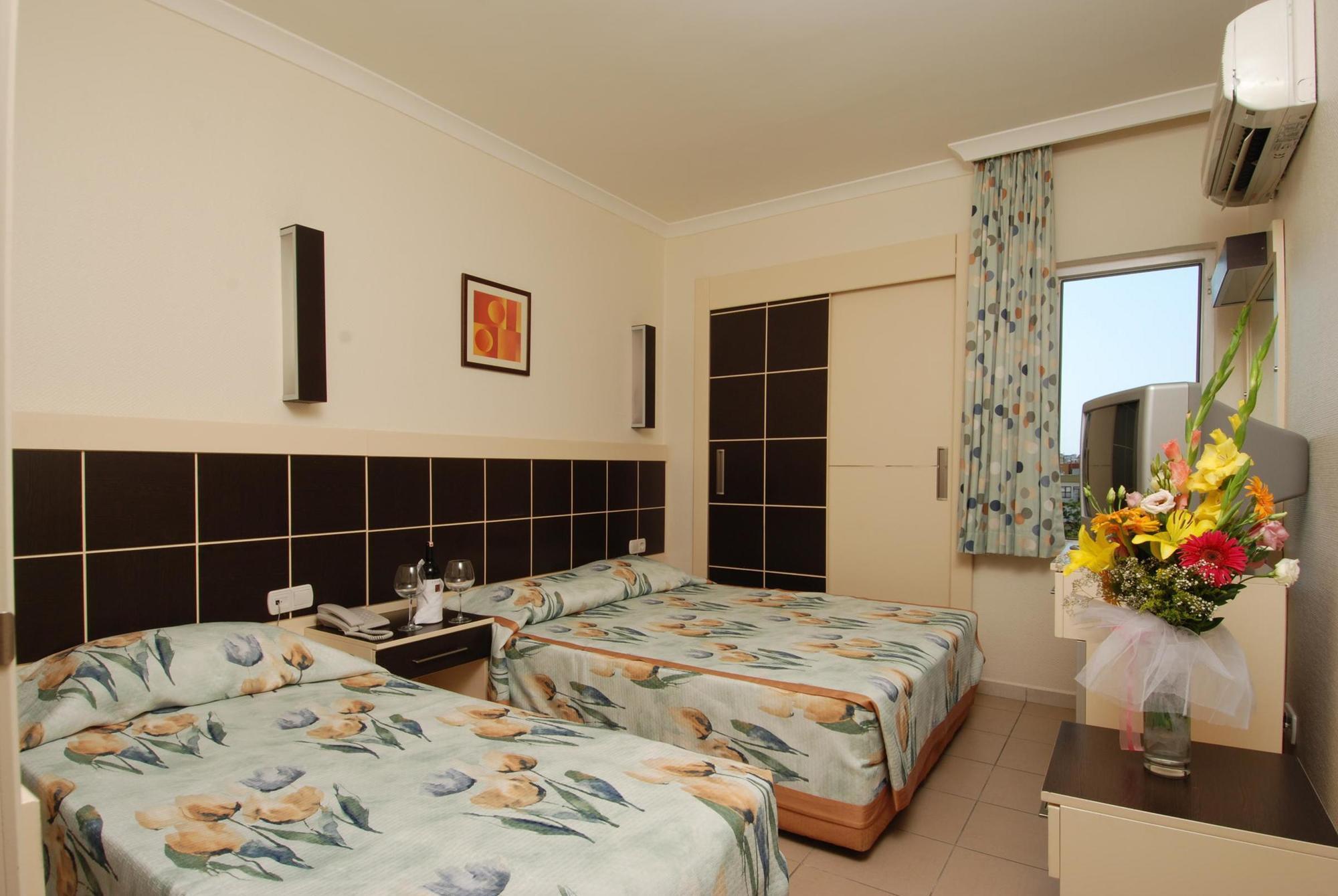Okan Tower Apart Hotel Alanya Bagian luar foto
